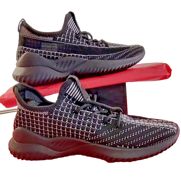 Danskin Woman Ecstatic Black Vegan Stretchy Knit Upper Sneakers Size 7 Athletic - Picture 1 of 16